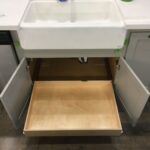 Unders sink pull out shelf